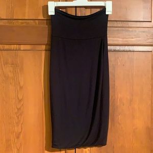 Black pencil skirt
